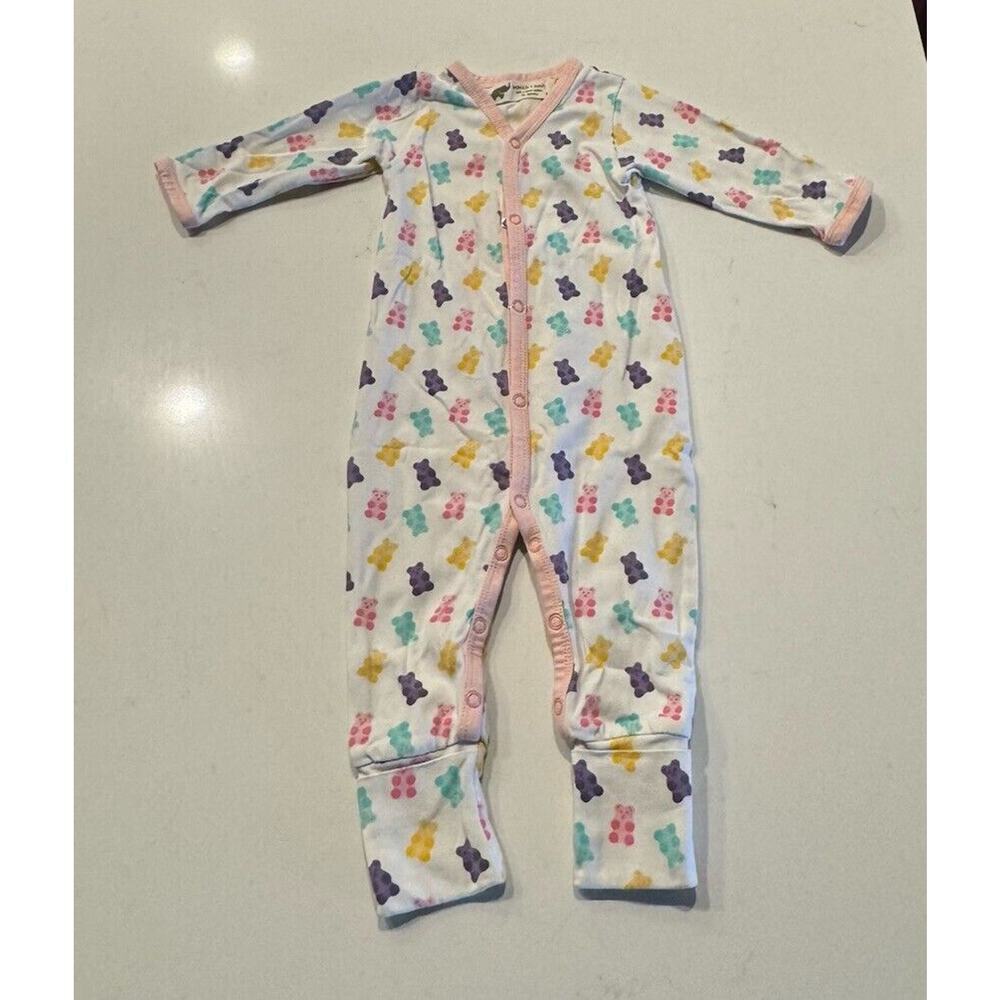 Monica & Andy Baby Size 0-3 Months Pajama Outfit Organic Cotton Gummy Bear Print